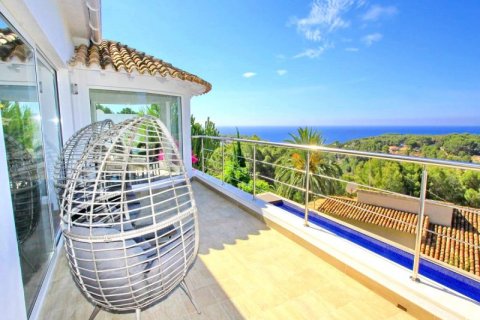 Villa zum Verkauf in Benissa, Alicante, Spanien 5 Schlafzimmer, 300 m2 Nr. 43999 - Foto 1