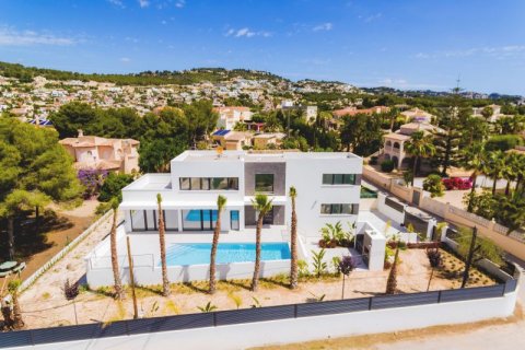 Villa zum Verkauf in Calpe, Alicante, Spanien 3 Schlafzimmer, 380 m2 Nr. 41490 - Foto 1