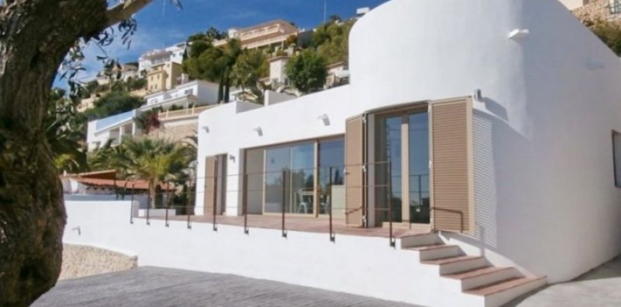 Villa in Moraira, Alicante, Spanien 4 Schlafzimmer, 110 m2 Nr. 45217