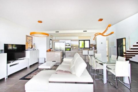 Villa zum Verkauf in Calpe, Alicante, Spanien 5 Schlafzimmer, 240 m2 Nr. 43952 - Foto 9