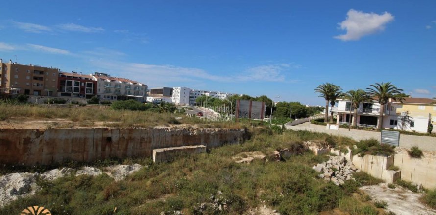 Land in Ciutadella De Menorca, Menorca, Spanien 3075 m2 Nr. 47012