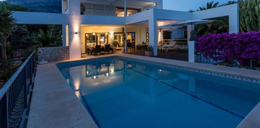 Villa in Altea, Alicante, Spanien 4 Schlafzimmer,  Nr. 45337