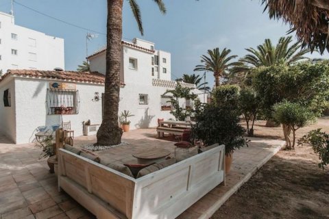 Villa zum Verkauf in Altea, Alicante, Spanien 3 Schlafzimmer, 200 m2 Nr. 43884 - Foto 4