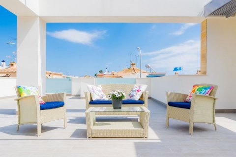 Villa zum Verkauf Torrevieja, Alicante, Spanien 3 Schlafzimmer, 274 m2 Nr. 43338 - Foto 4