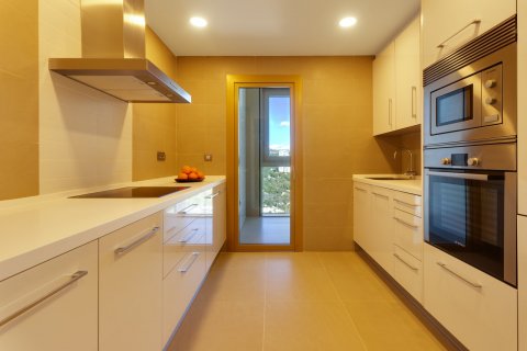 Wohnung zur Miete in Benidorm, Alicante, Spanien 2 Schlafzimmer, 90 m2 Nr. 50023 - Foto 3