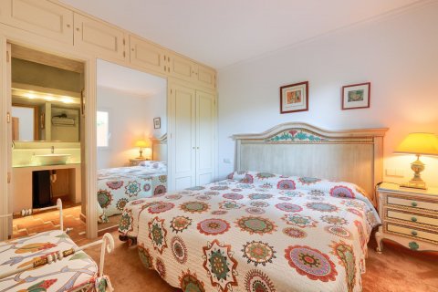 Villa zum Verkauf in Benahavis, Malaga, Spanien 5 Schlafzimmer, 790 m2 Nr. 50024 - Foto 16