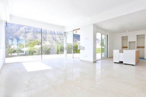 Villa zum Verkauf in Denia, Alicante, Spanien 4 Schlafzimmer, 285 m2 Nr. 50163 - Foto 3