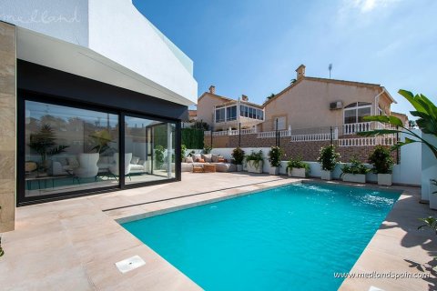 Villa zum Verkauf in Villamartin, Alicante, Spanien 3 Schlafzimmer, 159 m2 Nr. 34564 - Foto 3