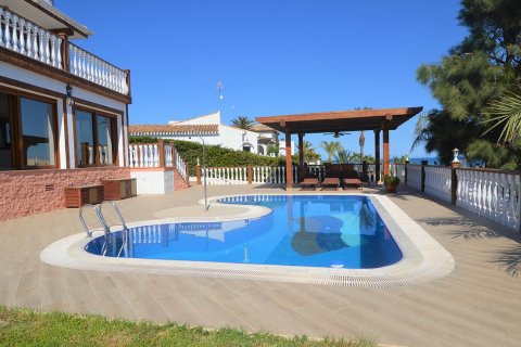 Villa zum Verkauf Playa Flamenca II, Alicante, Spanien 7 Schlafzimmer, 500 m2 Nr. 50845 - Foto 5