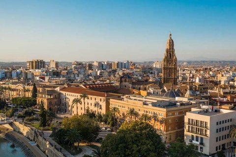 Is it the right time to buy a second home in Murcia?
