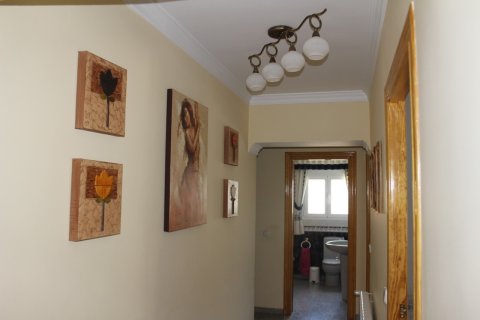Gewerbeimmobilien zum Verkauf in Oria, Almeria, Spanien 9 Schlafzimmer, 600 m2 Nr. 50248 - Foto 5