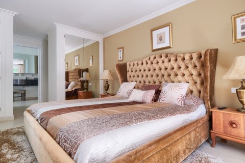 Villa zum Verkauf in Benahavis, Malaga, Spanien 5 Schlafzimmer, 790 m2 Nr. 50024 - Foto 14