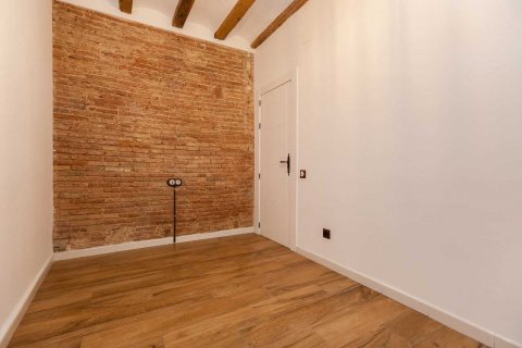 Wohnung zum Verkauf in Barcelona, Spanien 4 Schlafzimmer, 96 m2 Nr. 49907 - Foto 15