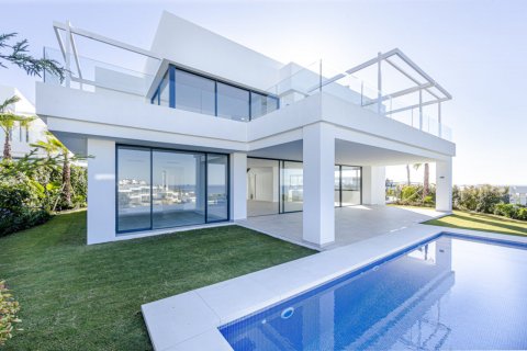 Villa zum Verkauf in Cabopino, Malaga, Spanien 5 Schlafzimmer, 636 m2 Nr. 50063 - Foto 1