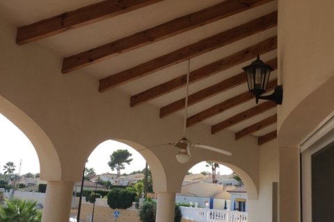 Villa zum Verkauf in La Nucia, Alicante, Spanien 5 Schlafzimmer, 295 m2 Nr. 49889 - Foto 16