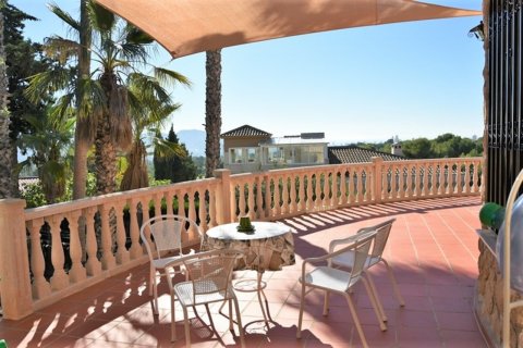 Villa zum Verkauf in La Nucia, Alicante, Spanien 6 Schlafzimmer, 450 m2 Nr. 50310 - Foto 2