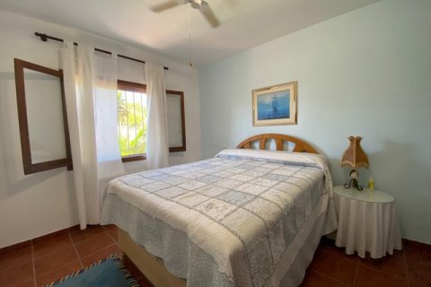 Villa zum Verkauf in Calpe, Alicante, Spanien 4 Schlafzimmer, 280 m2 Nr. 51865 - Foto 16
