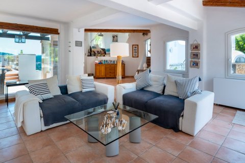 Villa zum Verkauf in Port D'andratx, Mallorca, Spanien 5 Schlafzimmer, 251 m2 Nr. 51319 - Foto 9