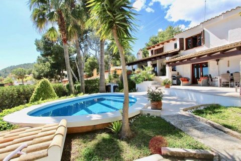 Villa zum Verkauf in Bendinat, Mallorca, Spanien 4 Schlafzimmer, 350 m2 Nr. 18472 - Foto 1