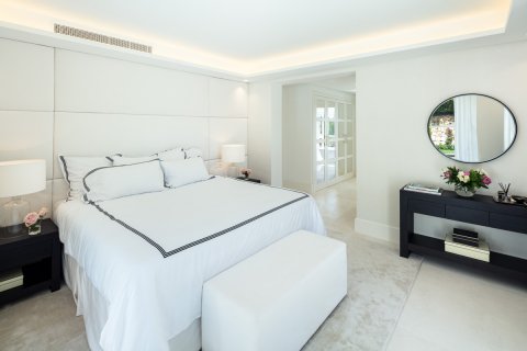 Villa zum Verkauf in Nueva Andalucia, Malaga, Spanien 5 Schlafzimmer, 373 m2 Nr. 53554 - Foto 14