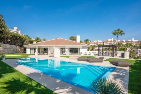 Villa zum Verkauf in Marbella, Malaga, Spanien 6 Schlafzimmer, 798 m2 Nr. 53420 - Foto 2