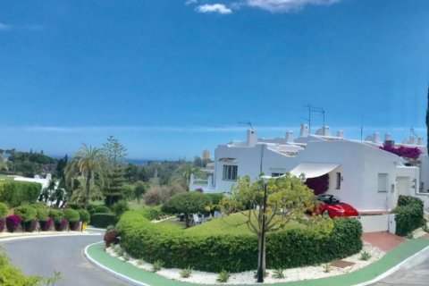 Townhouse zum Verkauf in Nueva Andalucia, Malaga, Spanien 4 Schlafzimmer, 212 m2 Nr. 53471 - Foto 3