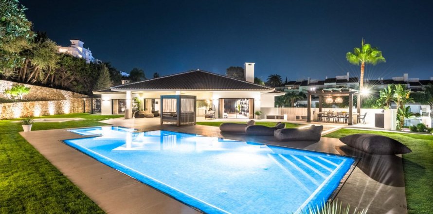 Villa in Marbella, Malaga, Spanien 6 Schlafzimmer, 798 m2 Nr. 53420