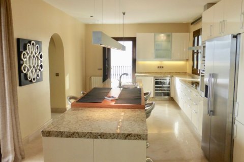Villa zum Verkauf in Benahavis, Malaga, Spanien 6 Schlafzimmer, 950 m2 Nr. 53379 - Foto 17