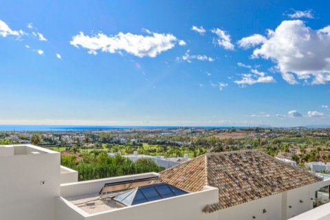 Villa zum Verkauf in Nueva Andalucia, Malaga, Spanien 4 Schlafzimmer, 749 m2 Nr. 53398 - Foto 27