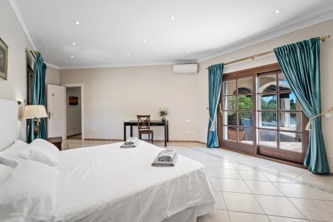 Villa zum Verkauf in Cancelada, Malaga, Spanien 9 Schlafzimmer, 728 m2 Nr. 53535 - Foto 11