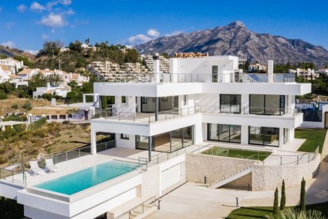 Villa zum Verkauf in Nueva Andalucia, Malaga, Spanien 4 Schlafzimmer, 749 m2 Nr. 53398 - Foto 30
