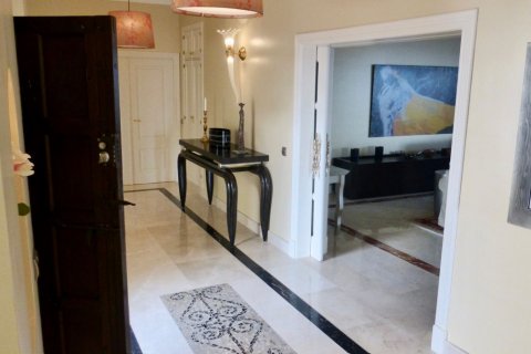Villa zum Verkauf in Benahavis, Malaga, Spanien 6 Schlafzimmer, 950 m2 Nr. 53379 - Foto 6