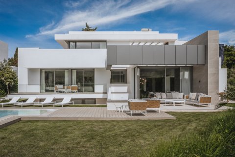 Villa zum Verkauf Estepona, Malaga, Spanien 5 Schlafzimmer, 845 m2 Nr. 53569 - Foto 2