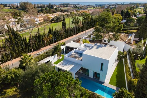 Villa zum Verkauf in Guadalmina, Malaga, Spanien 4 Schlafzimmer, 224 m2 Nr. 53494 - Foto 26