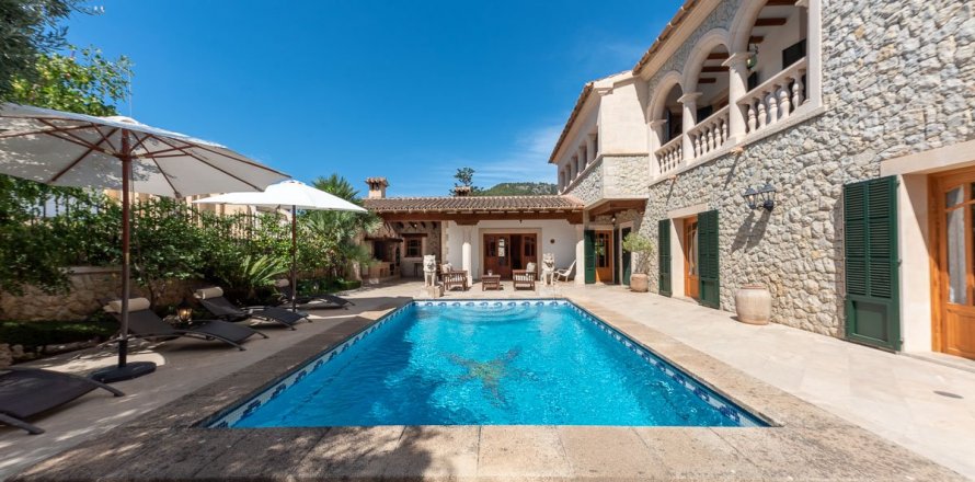 Villa in Es Capdella, Mallorca, Spanien 5 Schlafzimmer, 467 m2 Nr. 53196