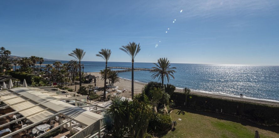 Wohnung in Marbella, Malaga, Spanien 2 Schlafzimmer, 124 m2 Nr. 53526