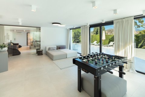 Villa zum Verkauf in Nueva Andalucia, Malaga, Spanien 4 Schlafzimmer, 350 m2 Nr. 53504 - Foto 14