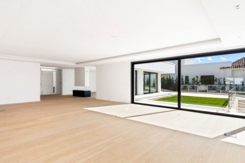Villa zum Verkauf in Nueva Andalucia, Malaga, Spanien 4 Schlafzimmer, 749 m2 Nr. 53398 - Foto 24