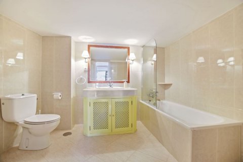 Duplex zum Verkauf in Cabopino, Malaga, Spanien 4 Schlafzimmer, 507 m2 Nr. 53451 - Foto 19