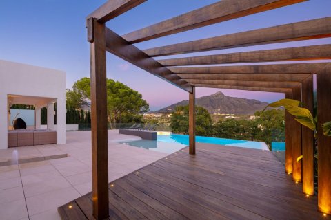 Villa zum Verkauf in Nueva Andalucia, Malaga, Spanien 6 Schlafzimmer, 550 m2 Nr. 53421 - Foto 23