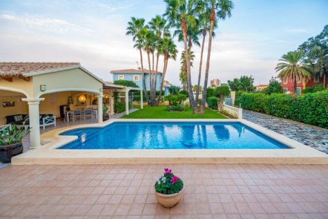 Villa zum Verkauf in Denia, Alicante, Spanien 3 Schlafzimmer, 343 m2 Nr. 55462 - Foto 21