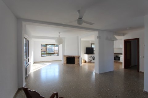 Villa zum Verkauf in L'Eliana, Valencia, Spanien 3 Schlafzimmer, 300 m2 Nr. 54094 - Foto 4