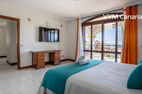 Villa zum Verkauf in Adeje, Tenerife, Spanien 5 Schlafzimmer, 391 m2 Nr. 54885 - Foto 7