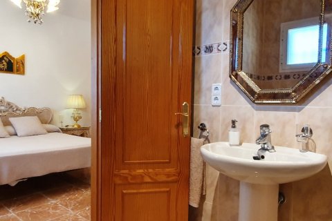 Villa zum Verkauf in Valencia, Spanien 3 Schlafzimmer, 180 m2 Nr. 53782 - Foto 23