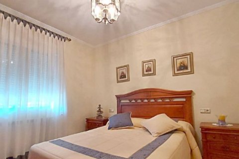 Villa zum Verkauf in Valencia, Spanien 4 Schlafzimmer, 400 m2 Nr. 53853 - Foto 3