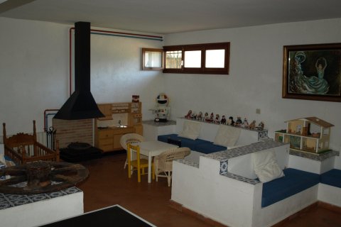 Villa zum Verkauf in Valencia, Spanien 6 Schlafzimmer, 500 m2 Nr. 53931 - Foto 17