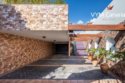 Villa zum Verkauf in Adeje, Tenerife, Spanien 5 Schlafzimmer, 391 m2 Nr. 54885 - Foto 3
