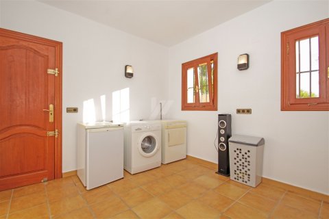 Finca zum Verkauf in Benissa, Alicante, Spanien 4 Schlafzimmer, 495 m2 Nr. 54449 - Foto 11