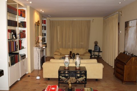 Villa zum Verkauf in Valencia, Spanien 6 Schlafzimmer, 500 m2 Nr. 53931 - Foto 10