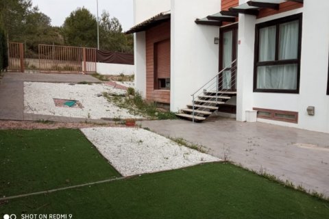 Villa zum Verkauf in Chiva, Valencia, Spanien 6 Schlafzimmer, 351 m2 Nr. 53891 - Foto 7